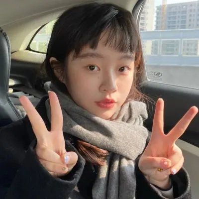 奇怪的她